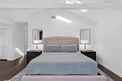 8723 Glencrest Lane, Dallas, TX 75209 - Photo 17