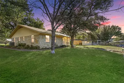 4110 Apache Trail Court, Granbury, TX 76048 - Photo 3