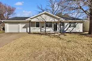 821 E Mission St, Crowley, TX 76036 - Photo 1