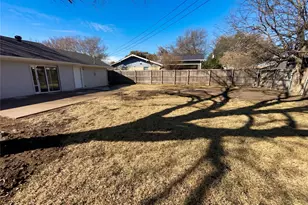 821 E Mission St, Crowley, TX 76036 - Photo 15