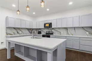 1207 E Russell Ave, Carrollton, TX 75006 - Photo 11