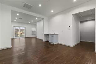 1207 E Russell Ave, Carrollton, TX 75006 - Photo 5