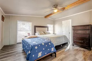 5206 Buttercup Ct, Granbury, TX 76049 - Photo 11