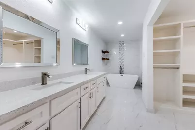 4326 Mendenhall Drive, Dallas, TX 75244 - Photo 17