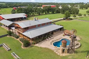 4237 County Rd 312B, Cleburne, TX 76031 - Photo 35