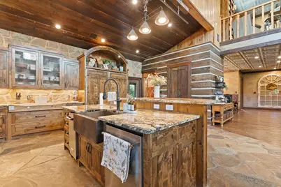 4237 County Road 312B, Cleburne, TX 76031 - Photo 15