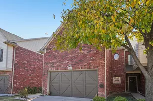 1049 Colonial Dr, Coppell, TX 75019 - Photo 3