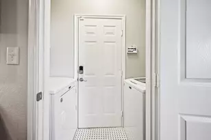 1049 Colonial Dr, Coppell, TX 75019 - Photo 25