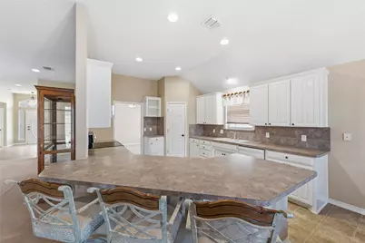 4207 Fox Court, Arlington, TX 76001 - Photo 9
