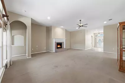 4207 Fox Court, Arlington, TX 76001 - Photo 19