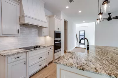 915 Boston Lane, River Oaks, TX 76114 - Photo 9