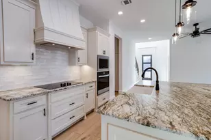 915 Boston Ln, River Oaks, TX 76114 - Photo 9