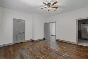 801 S Hampton Rd, Crowley, TX 76036 - Photo 5