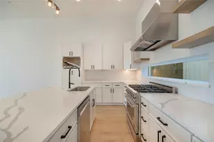 2203 Hondo Ave, Dallas, TX 75219 - Photo 11