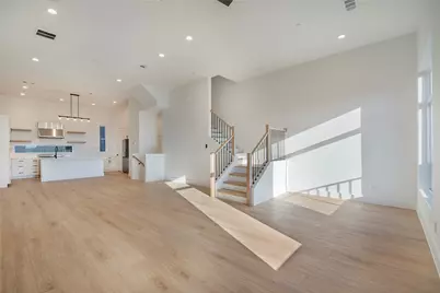 2203 Hondo Avenue #105, Dallas, TX 75219 - Photo 13