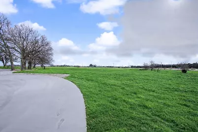 2077 Eastfield Drive, Wills Point, TX 75169 - Photo 5