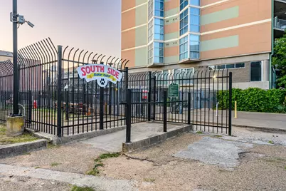1001 Belleview Street #305, Dallas, TX 75215 - Photo 27