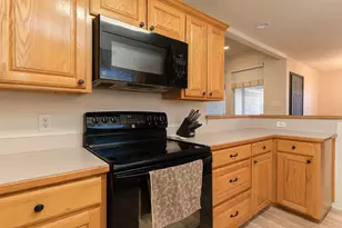 737 Summercrest Blvd, Burleson, TX 76028 - Photo 13