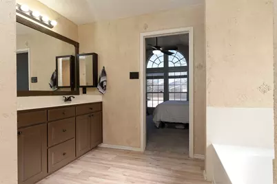 737 Summercrest Boulevard, Burleson, TX 76028 - Photo 25