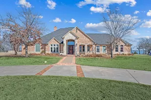 208 Highpoint Cir, Valley View, TX 76272 - Photo 1