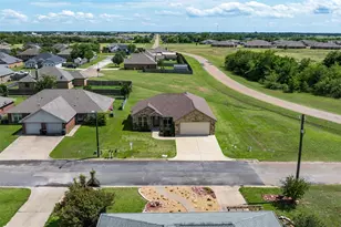 417 W Andrew Dr, Mabank, TX 75147 - Photo 31