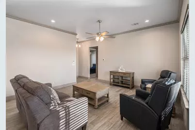 417 W Andrew Drive, Mabank, TX 75147 - Photo 5