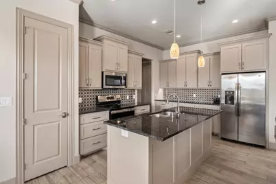 417 W Andrew Drive, Mabank, TX 75147 - Photo 7