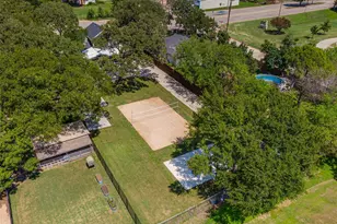 1924 E Shady Grove Rd, Irving, TX 75060 - Photo 33