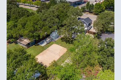 1924 E Shady Grove Road, Irving, TX 75060 - Photo 35