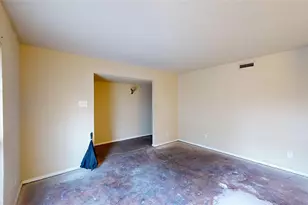 3317 S Edelweiss Dr, Grand Prairie, TX 75052 - Photo 21