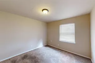 3317 S Edelweiss Dr, Grand Prairie, TX 75052 - Photo 19