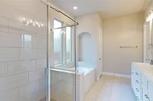 817 Fallbrook Ave, Denton, TX 76210 - Photo 19