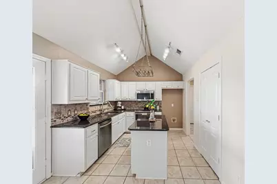 3620 Willow Creek Drive, Midlothian, TX 76065 - Photo 5