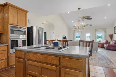 556 Lcr 516, Mexia, TX 76667 - Photo 9