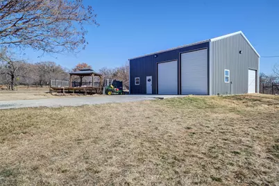 825 County Road 3655, Paradise, TX 76073 - Photo 7