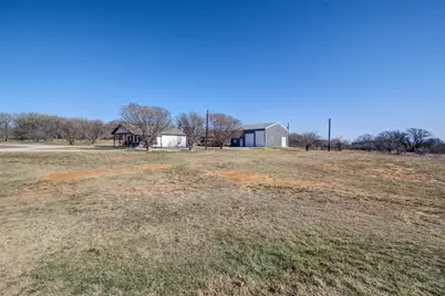 825 County Road 3655, Paradise, TX 76073 - Photo 35
