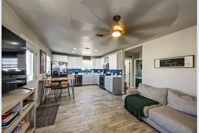 825 County Road 3655, Paradise, TX 76073 - Photo 13