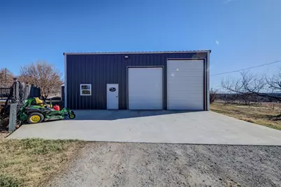 825 County Road 3655, Paradise, TX 76073 - Photo 17