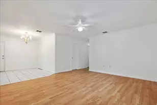 4043 Gray Oak Pl, Dallas, TX 75212 - Photo 7