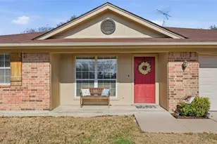 115 Trinity St, Hillsboro, TX 76645 - Photo 3