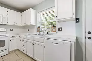 115 Trinity St, Hillsboro, TX 76645 - Photo 7