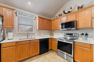 301 Rock Meadow Dr, Crowley, TX 76036 - Photo 15