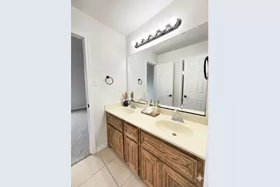 915 Hidden Lakes Drive, Cedar Hill, TX 75104 - Photo 13