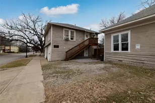 1626 College Ave, Fort Worth, TX 76104 - Photo 3