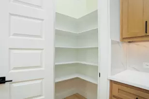 5851 Millar Dr, Dallas, TX 75236 - Photo 9