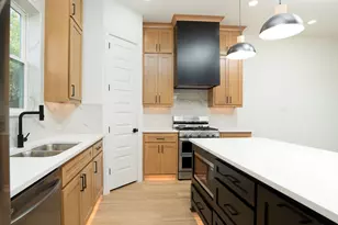 5851 Millar Dr, Dallas, TX 75236 - Photo 7