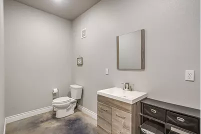 8895 Hutcheson Hill Road, Springtown, TX 76082 - Photo 37