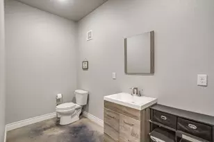 8895 Hutcheson Hill Rd, Springtown, TX 76082 - Photo 37