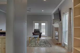 105 Country Green Ct, Weatherford, TX 76087 - Photo 9