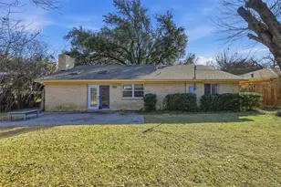 1721 High Ridge Rd, Benbrook, TX 76126 - Photo 27